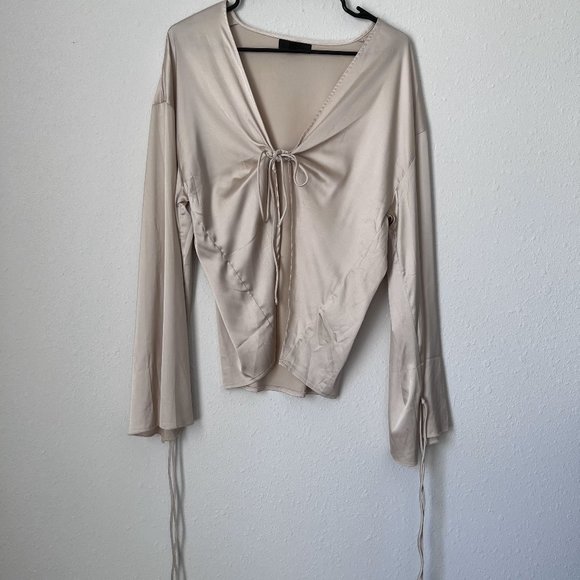 Missguided Cream Satin Tie Front Top size 8 - Picture 2 of 9